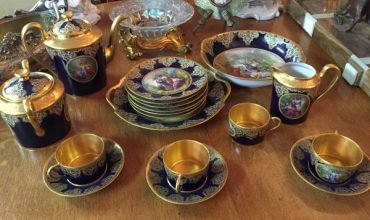 Antika Porselen Yemek Takımı