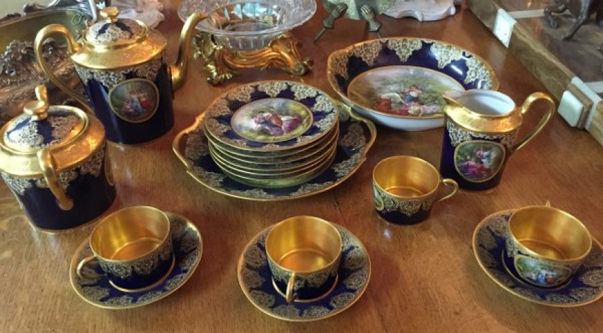 Antika Porselen Yemek Takımı